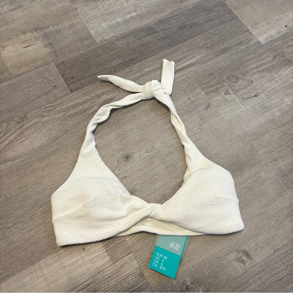 NWT H&M White Textured Twist Bikini Top